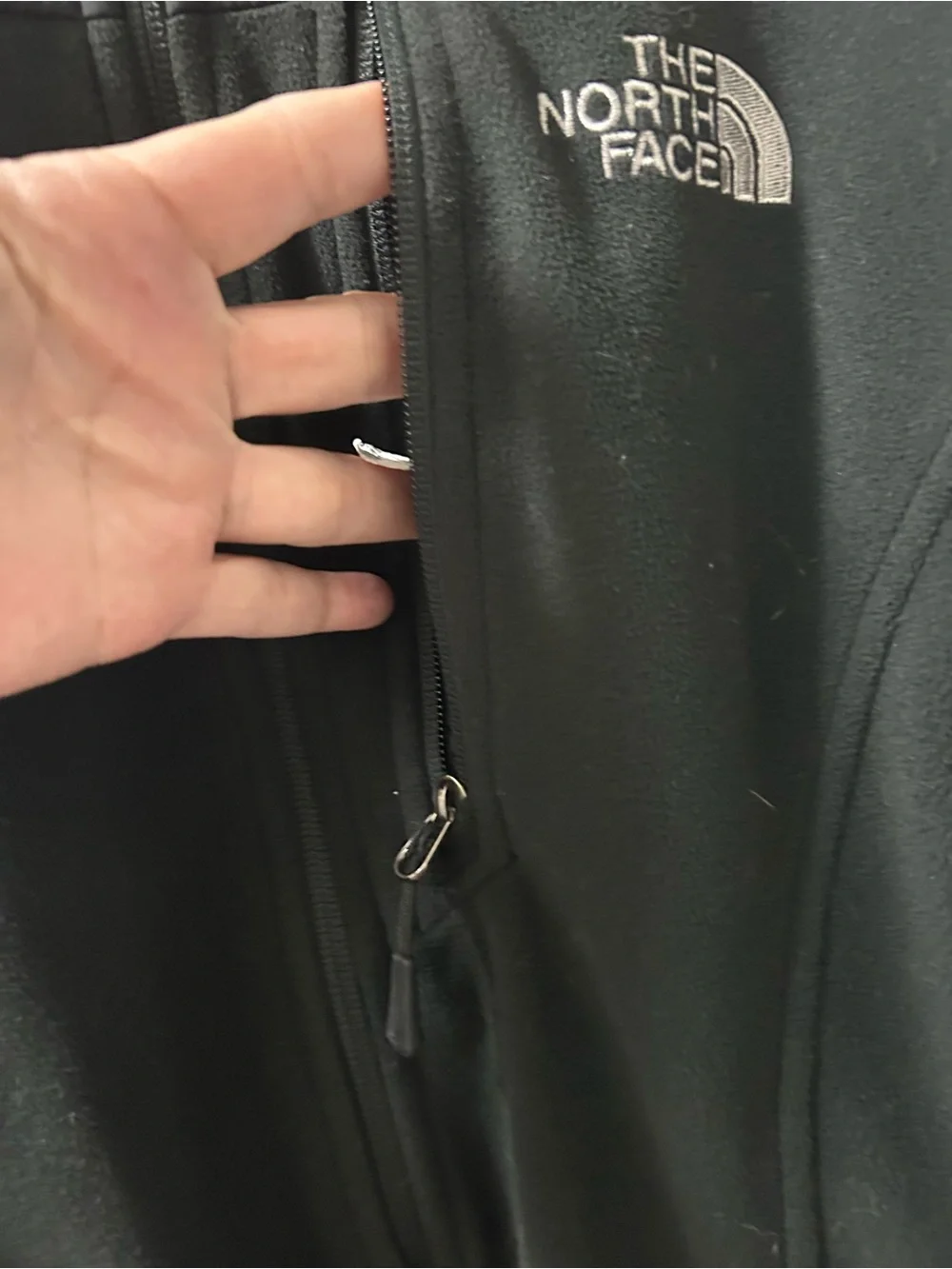 The North Face Black Men’s Lightweight Full-Zip Jacket